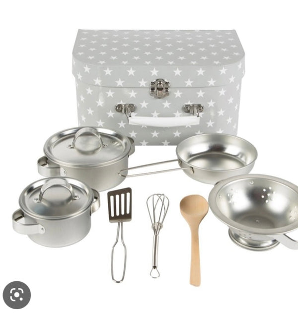 KIDS COOKING SET SASS AND BELLE