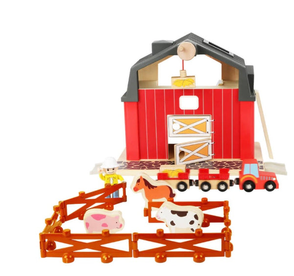 WOODEN FARM WITH ACCESSORIES